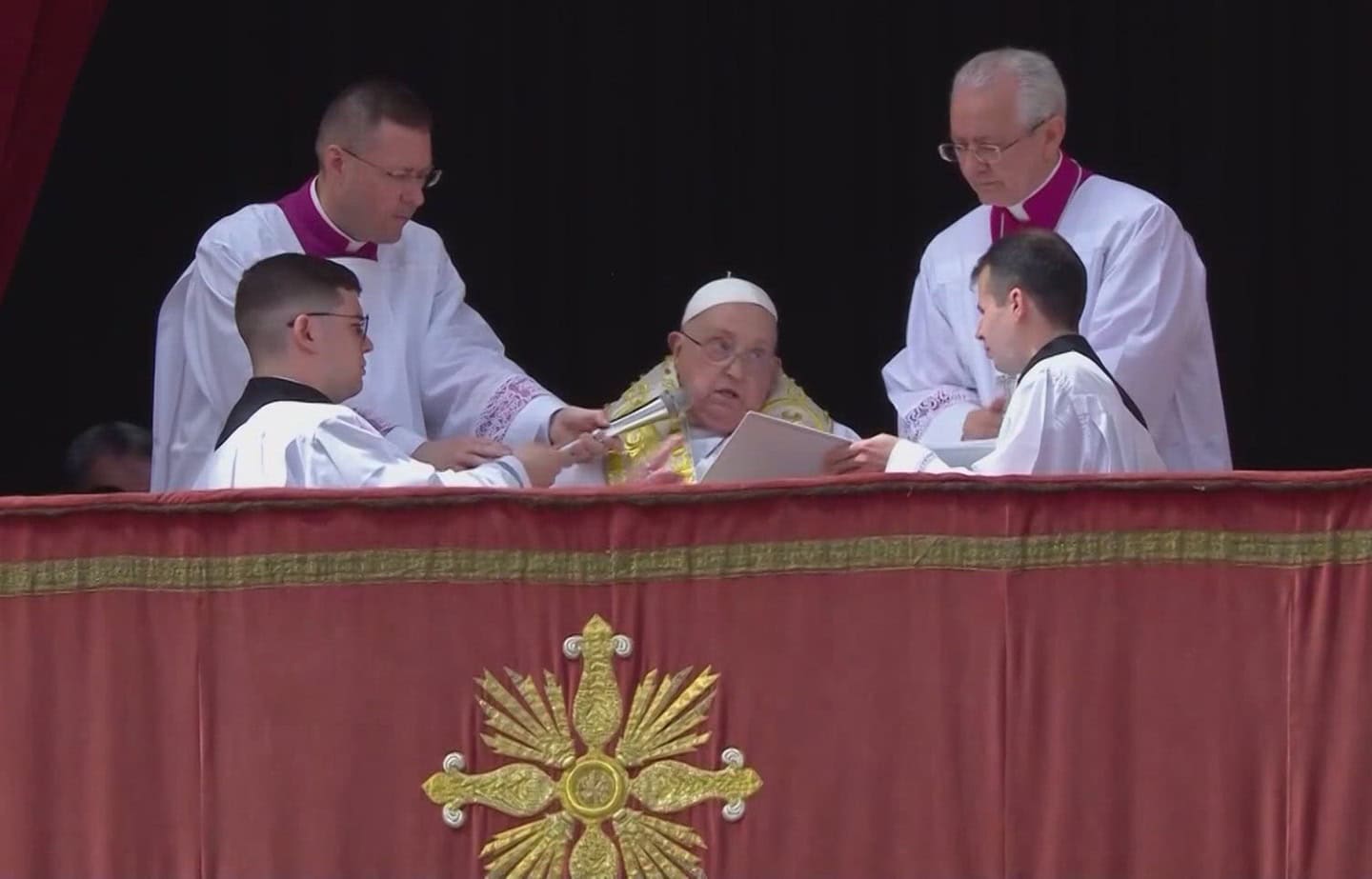 Como Será O Funeral Do Papa?