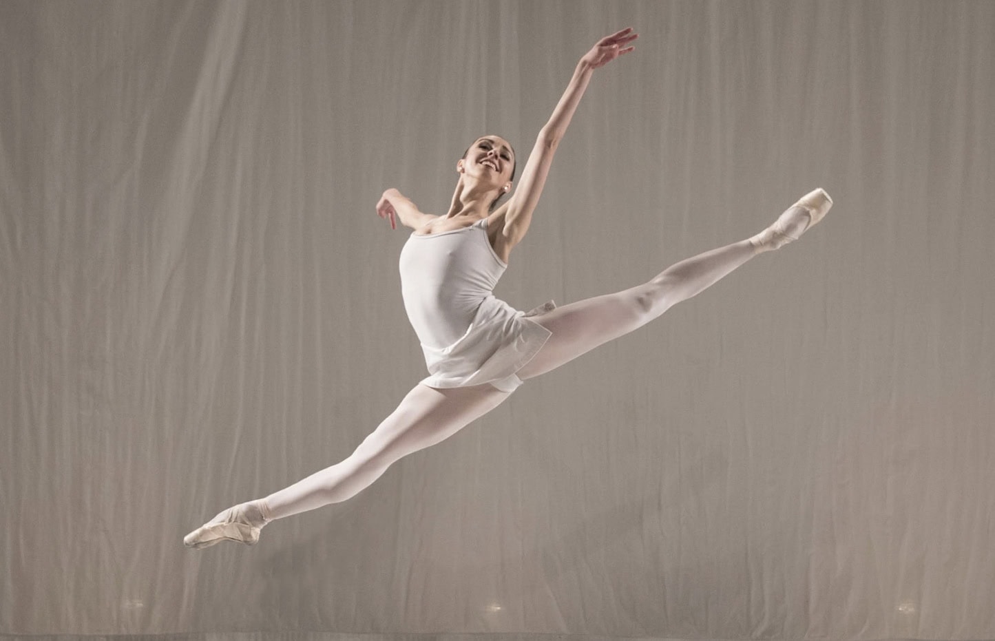 The Invisible Stage: Where Ethics, Humility, and the Dancer’s Character Conquer the Scene