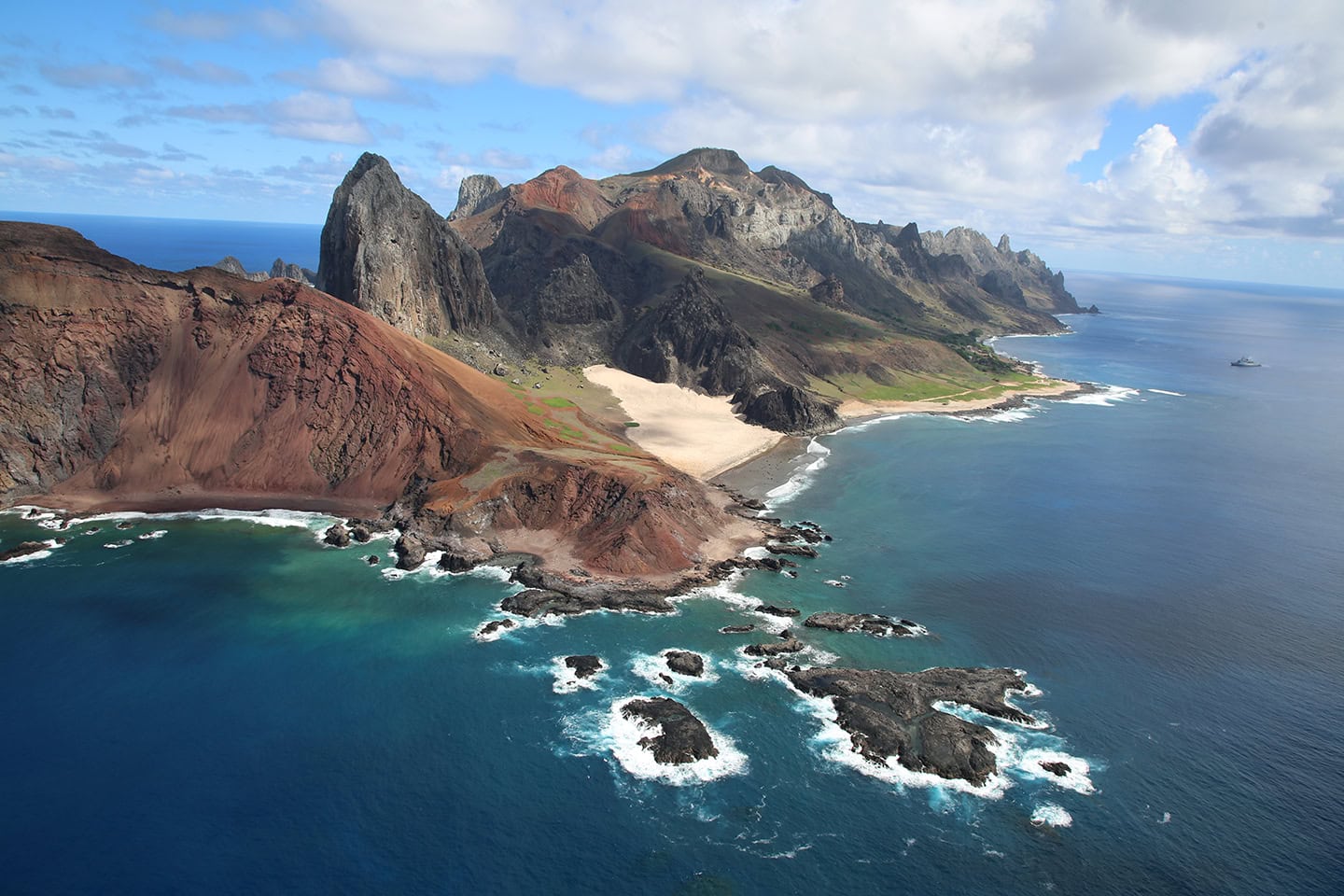 Ilha capixaba aumenta flora nativa e é modelo de restauração ambiental