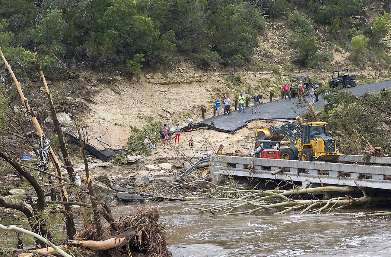 4 things you need to know about the floods in Texas and the ongoing search efforts