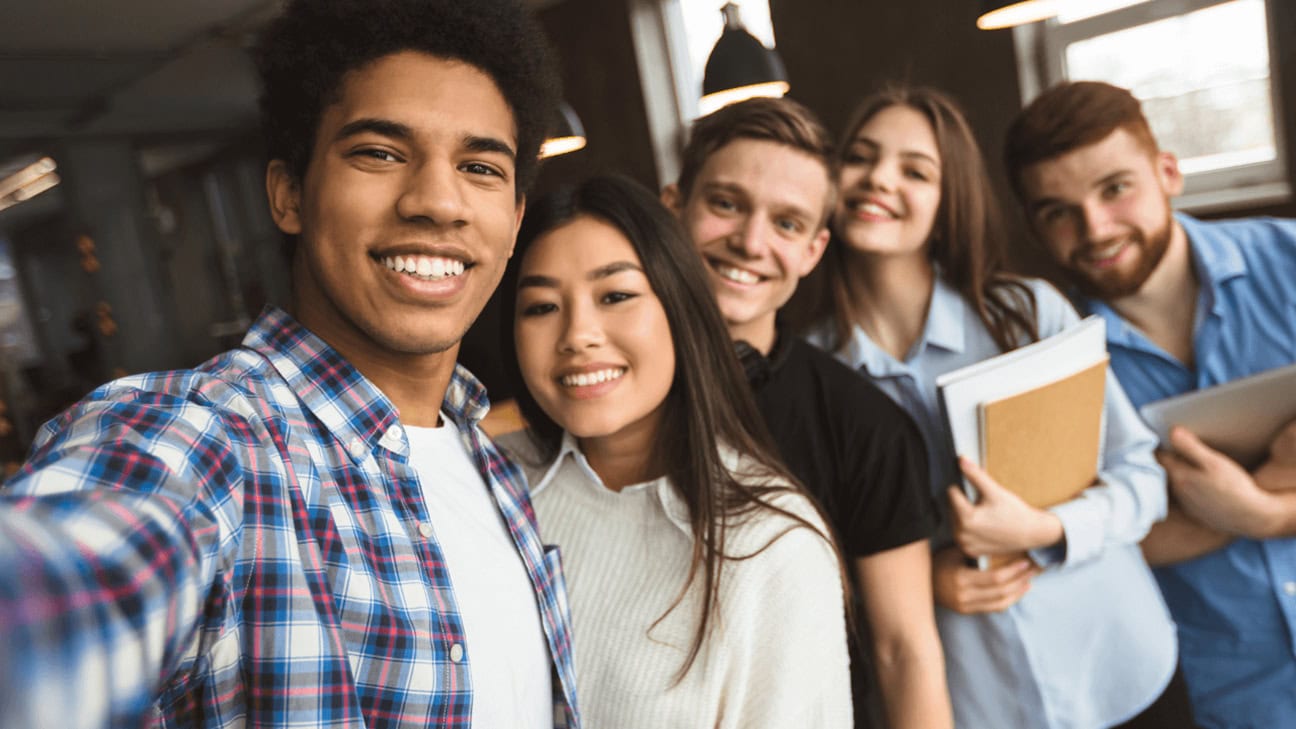 Estudantes internacionais prosperam em instituições de educação superior dos Estados Unidos