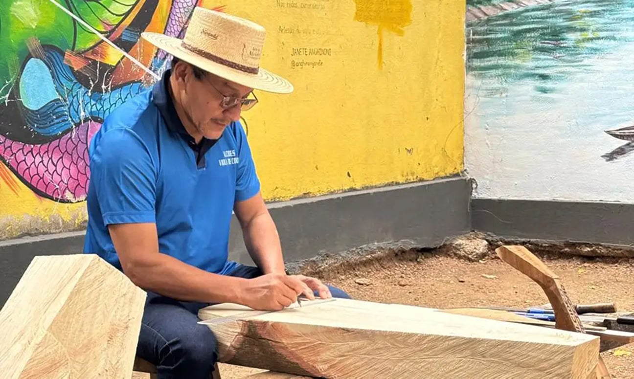 Craftsman and Viola Player Keep Viola de Cocho Tradition Alive in the Pantanal