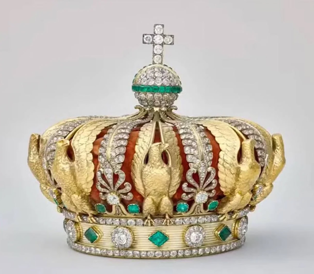 Bandits Rob the Louvre, the World’s Most Visited Museum