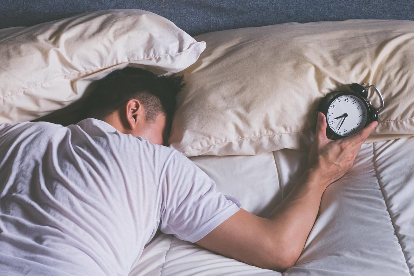 4 Ways to Overcome Insomnia Anxiety — and Get Back to Sleep